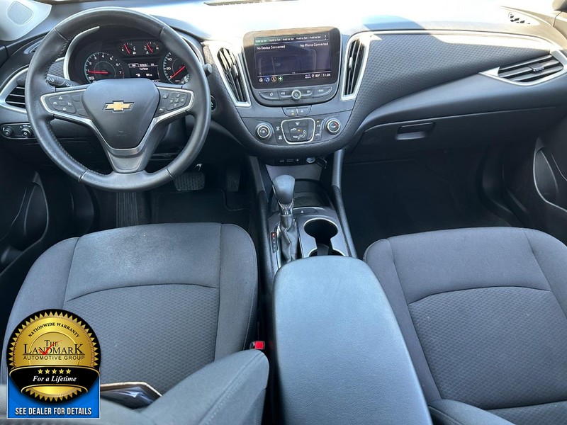 Chevrolet Malibu Vehicle Full-screen Gallery Image 15