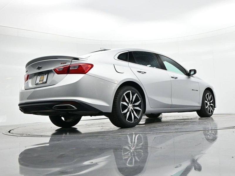 Chevrolet Malibu Vehicle Full-screen Gallery Image 20