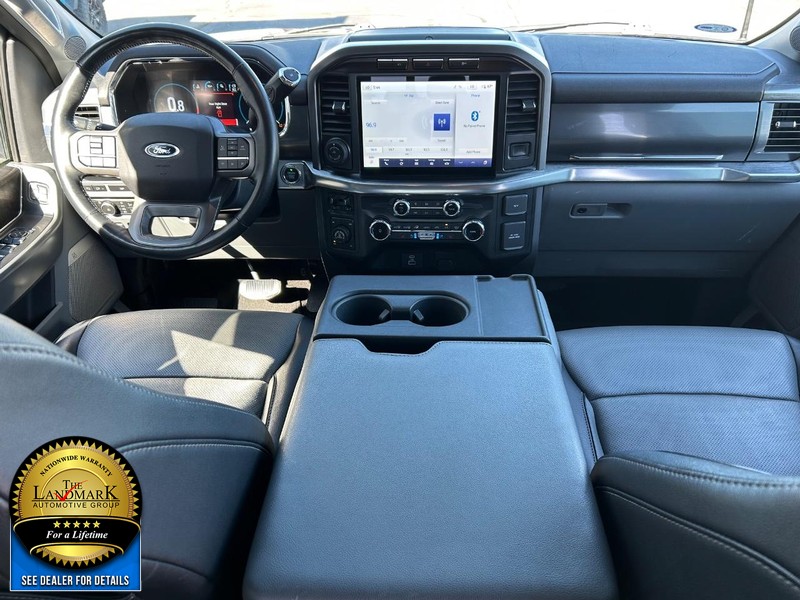 Ford F-150 Vehicle Full-screen Gallery Image 16