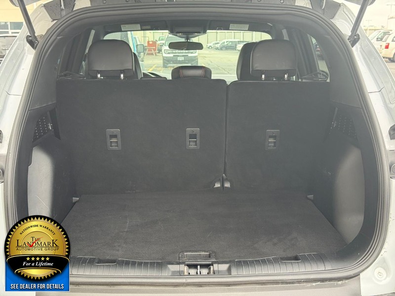 Ford Escape Vehicle Full-screen Gallery Image 6