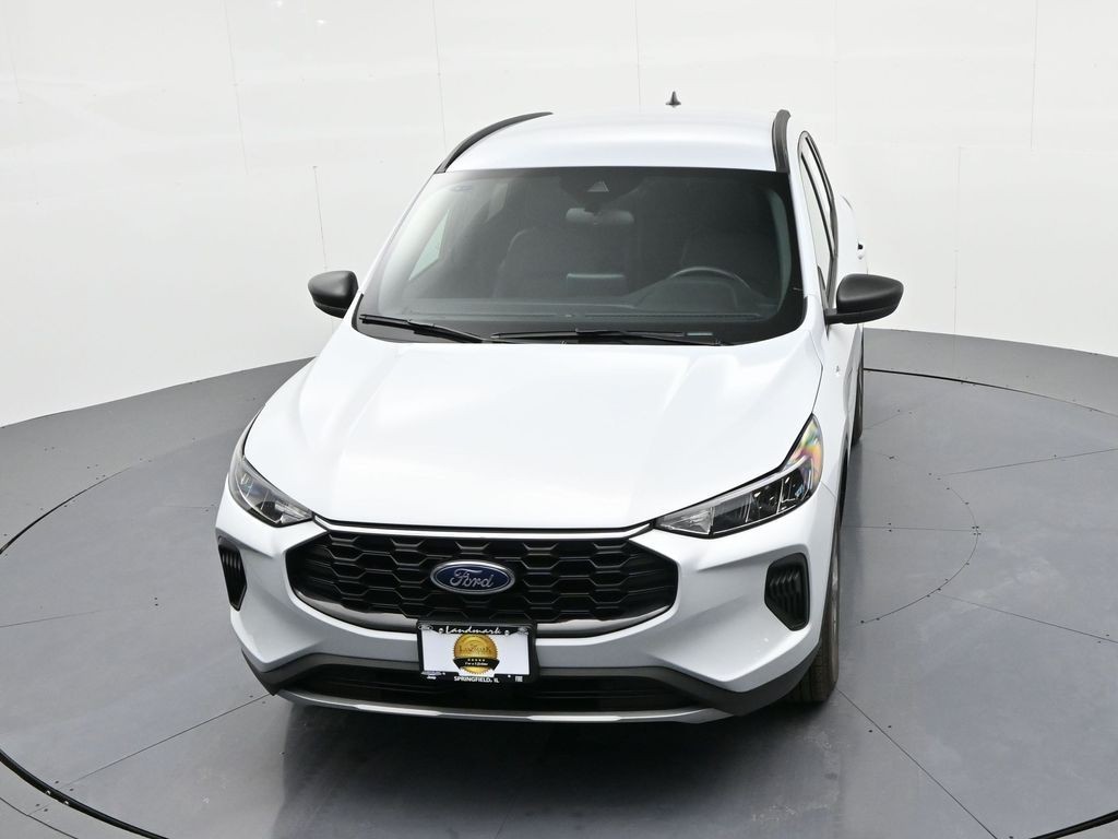 Ford Escape Vehicle Full-screen Gallery Image 17