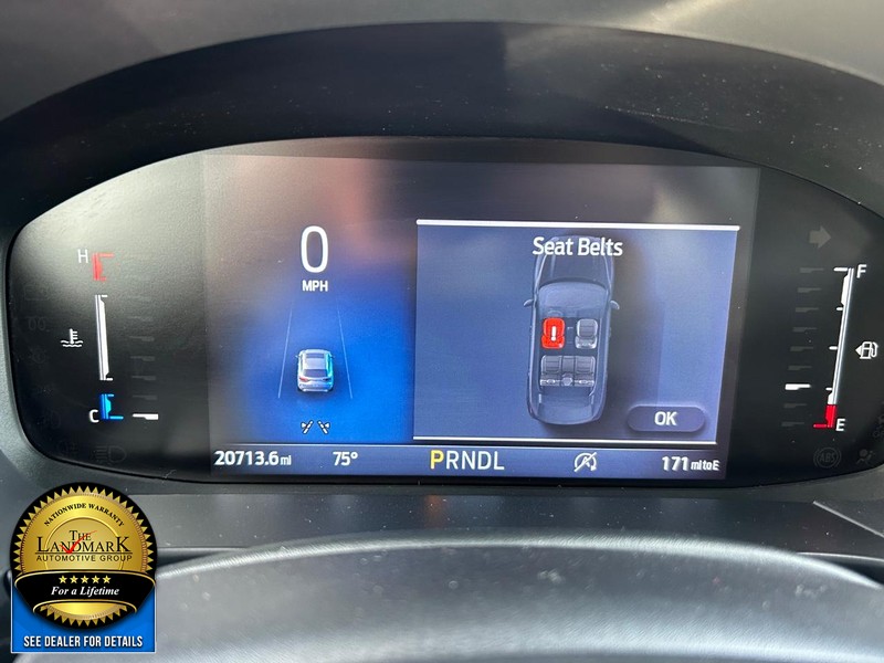 Ford Escape Vehicle Full-screen Gallery Image 12