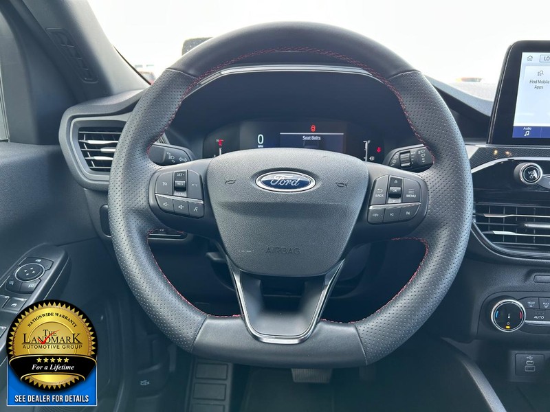 Ford Escape Vehicle Full-screen Gallery Image 16