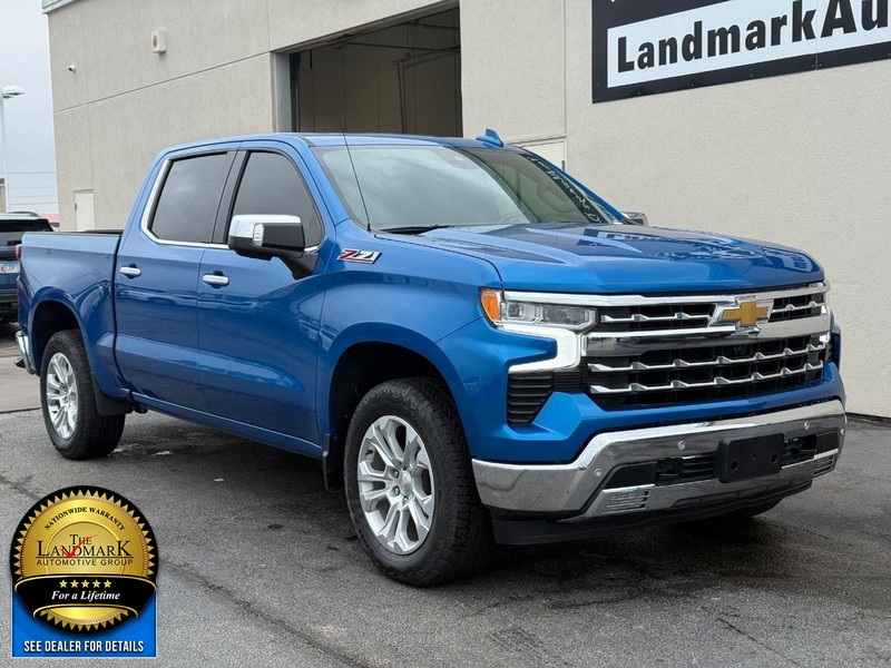 Chevrolet Silverado 1500 Vehicle Full-screen Gallery Image 2