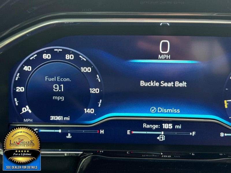 Chevrolet Silverado 1500 Vehicle Full-screen Gallery Image 24