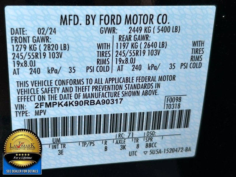 Ford Edge Vehicle Full-screen Gallery Image 21