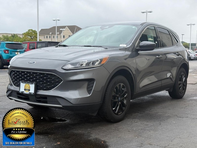 Ford Escape Vehicle Full-screen Gallery Image 8