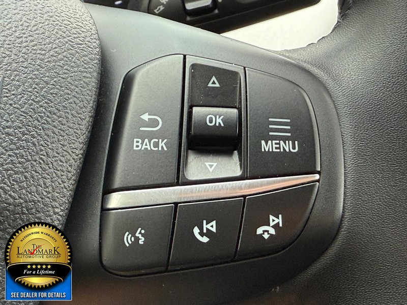 Ford Escape Vehicle Full-screen Gallery Image 14