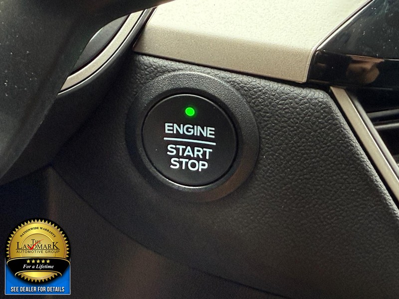 Ford Escape Vehicle Full-screen Gallery Image 15