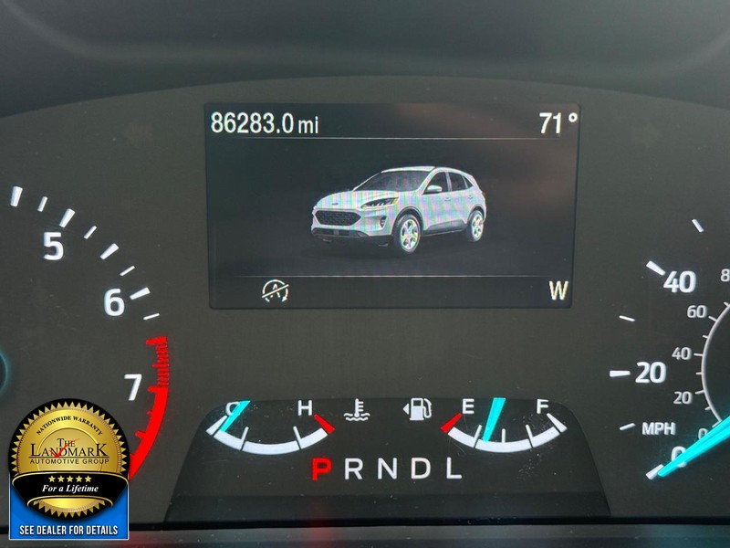 Ford Escape Vehicle Full-screen Gallery Image 21