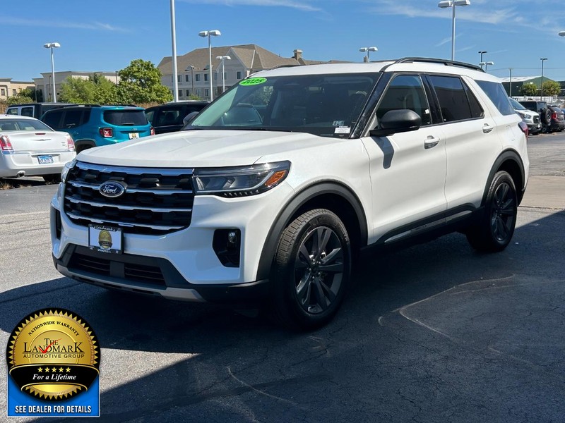 Ford Explorer Vehicle Full-screen Gallery Image 5