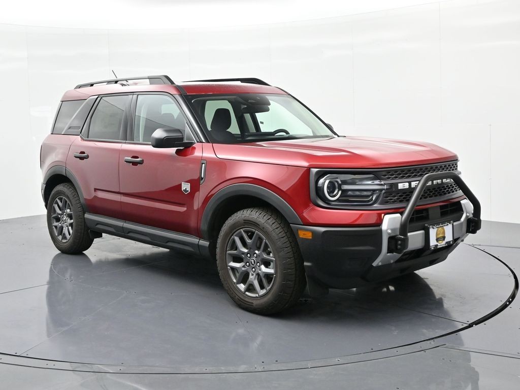 Ford Bronco Sport Vehicle Full-screen Gallery Image 4