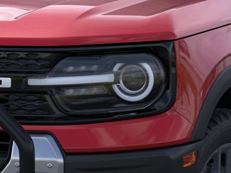 Ford Bronco Sport Vehicle Full-screen Gallery Image 18