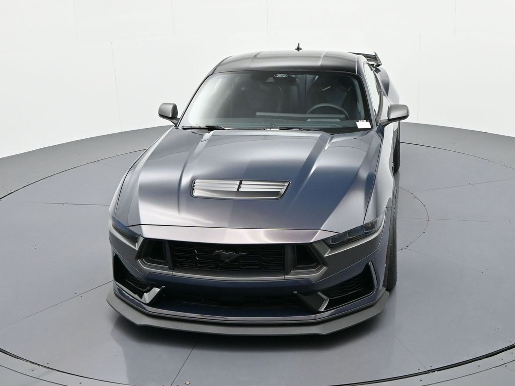 Ford Mustang Vehicle Full-screen Gallery Image 19