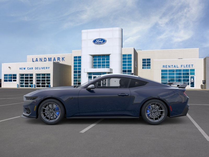 Ford Mustang Vehicle Full-screen Gallery Image 3