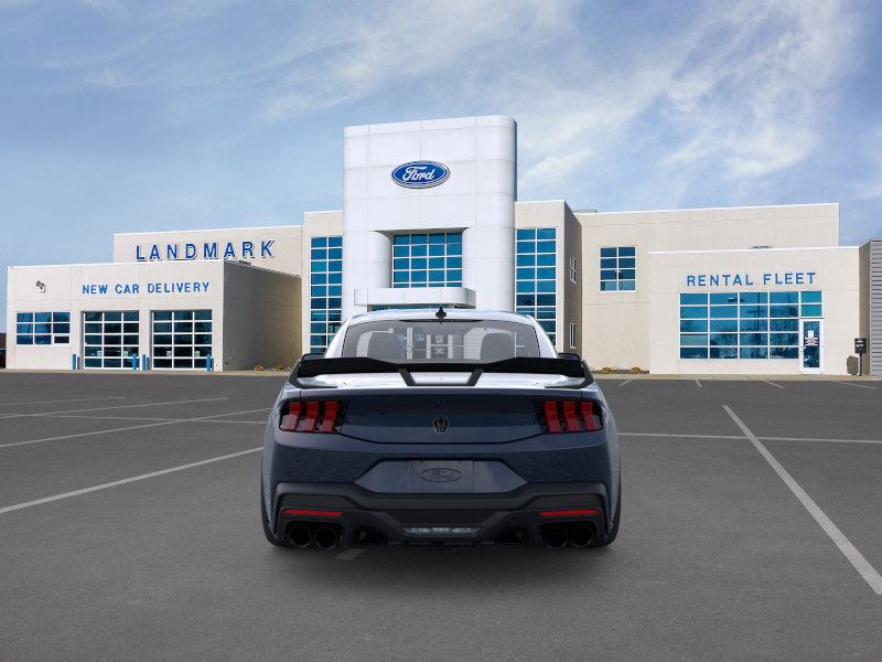 Ford Mustang Vehicle Full-screen Gallery Image 5