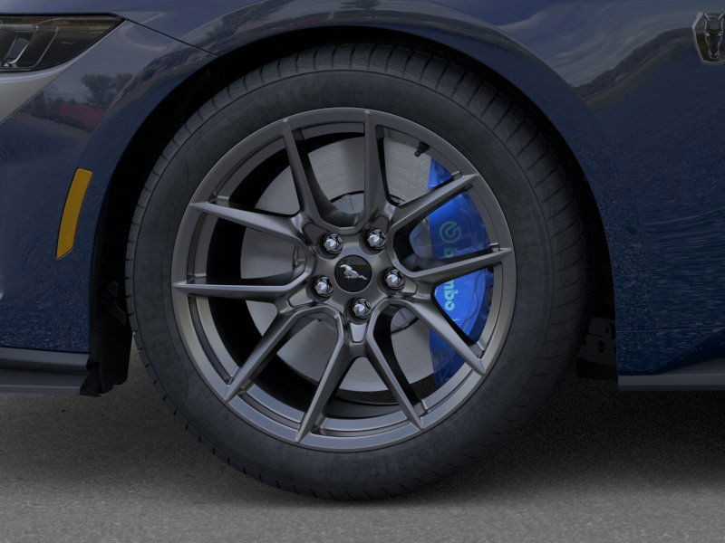 Ford Mustang Vehicle Full-screen Gallery Image 19