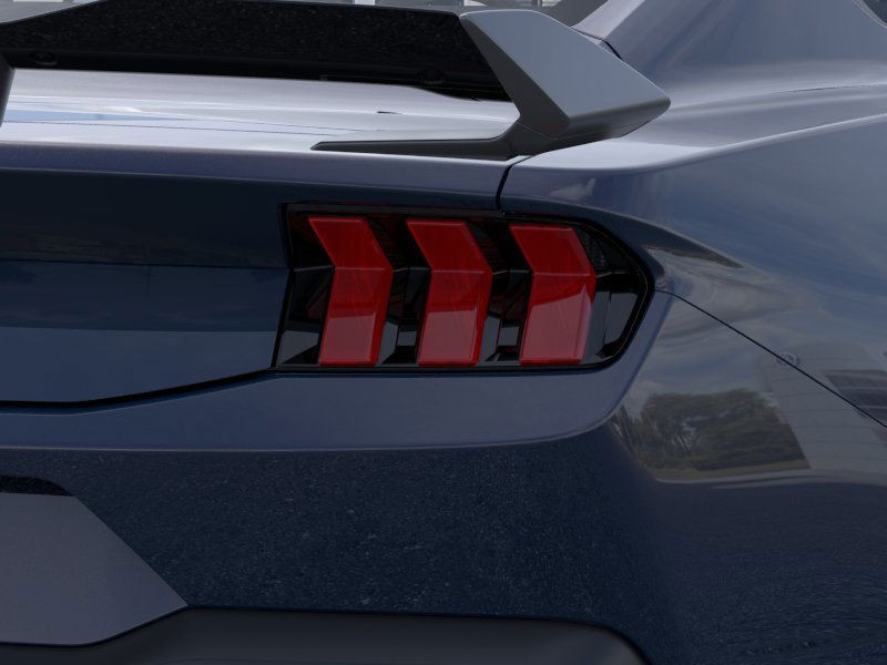 Ford Mustang Vehicle Full-screen Gallery Image 21