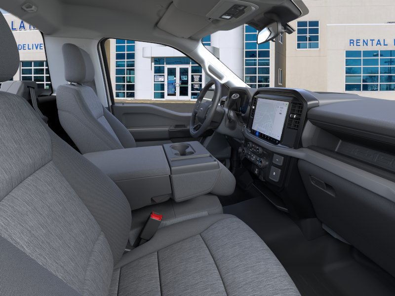 Ford F-150 Vehicle Full-screen Gallery Image 11