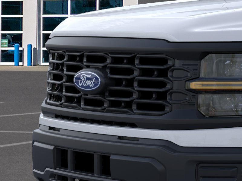 Ford F-150 Vehicle Full-screen Gallery Image 17