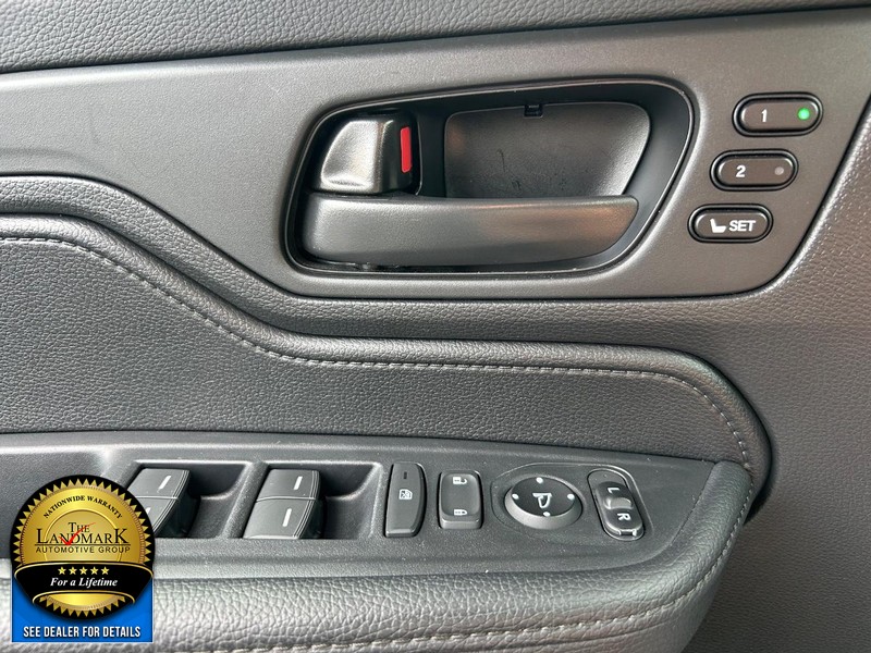Honda Odyssey Vehicle Full-screen Gallery Image 8