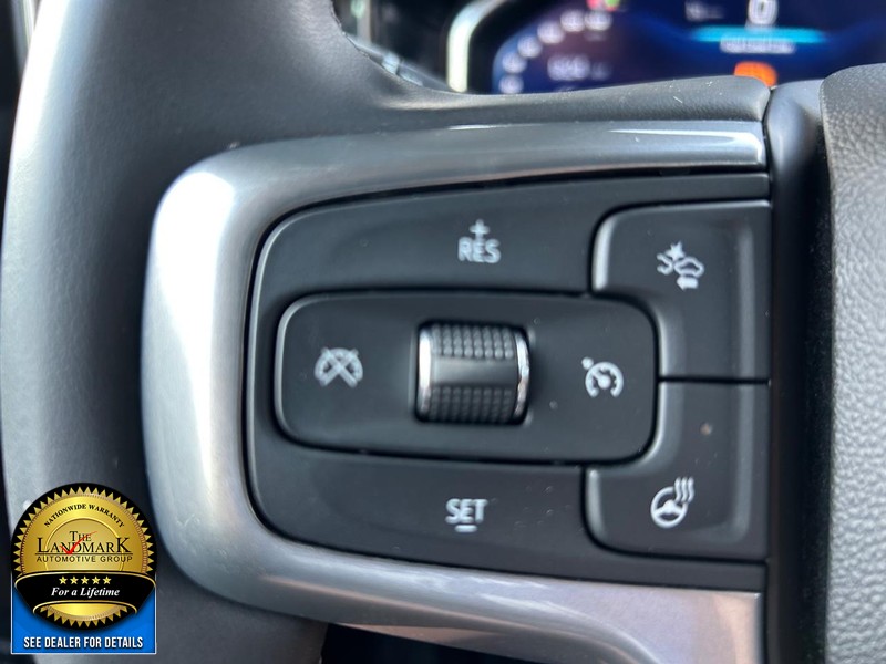 Chevrolet Silverado 1500 Vehicle Full-screen Gallery Image 10