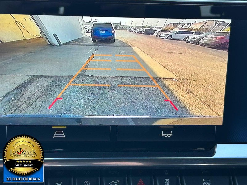 Chevrolet Silverado 1500 Vehicle Full-screen Gallery Image 13