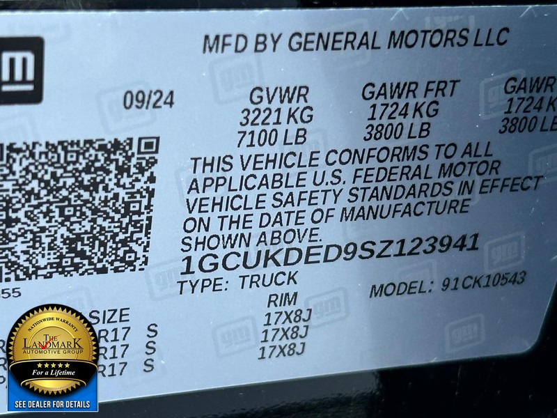 Chevrolet Silverado 1500 Vehicle Full-screen Gallery Image 23