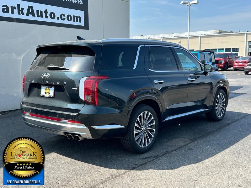 Hyundai Palisade Vehicle Full-screen Gallery Image 3