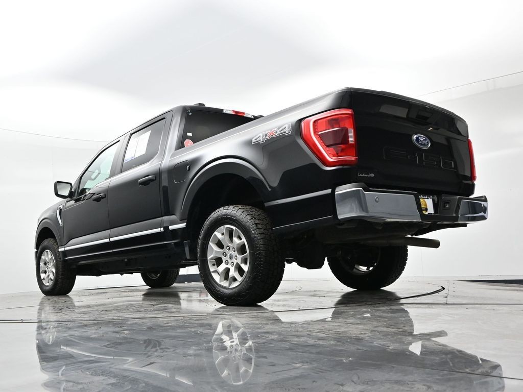 Ford F-150 Vehicle Full-screen Gallery Image 22