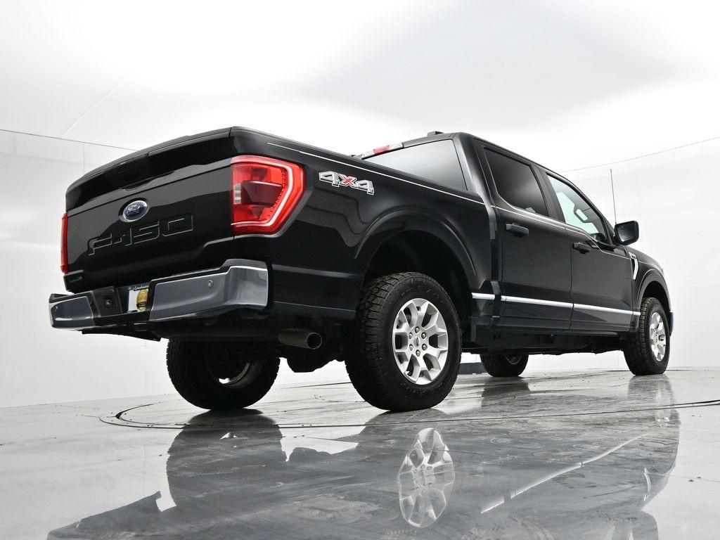 Ford F-150 Vehicle Full-screen Gallery Image 24