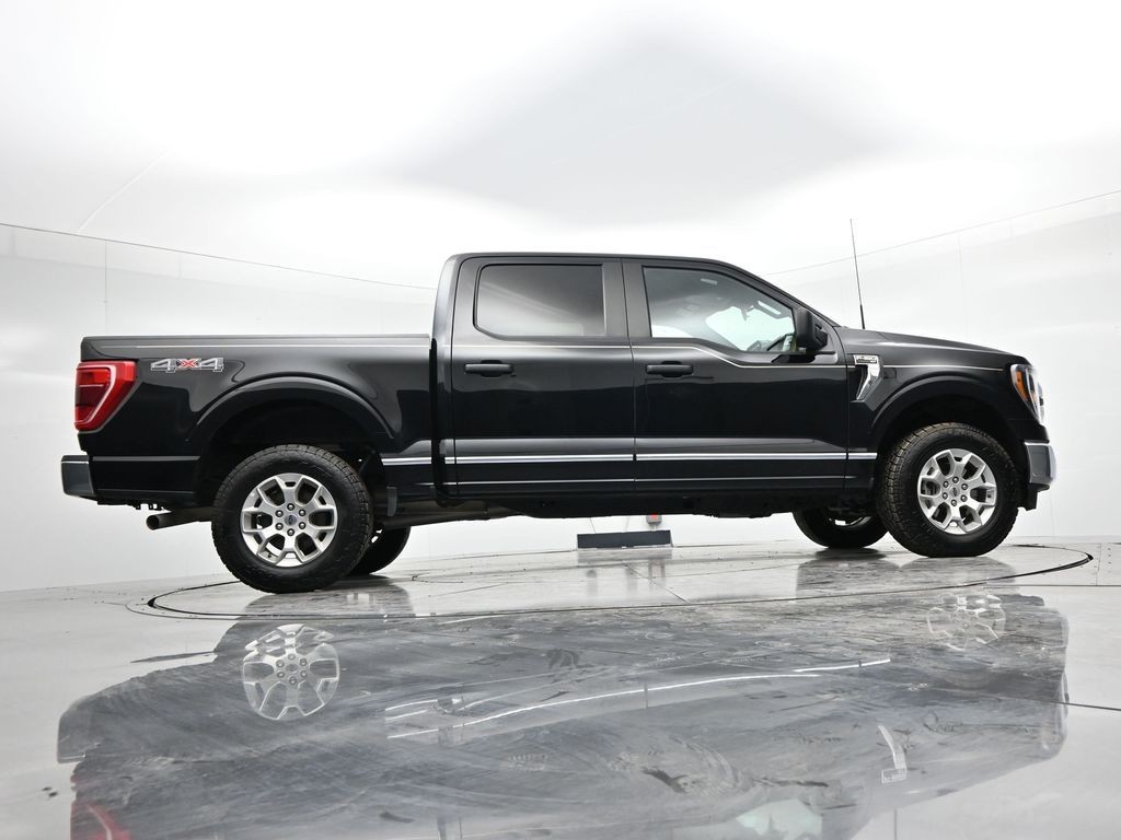 Ford F-150 Vehicle Full-screen Gallery Image 25
