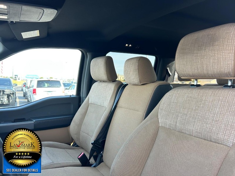 Ford F-150 Vehicle Full-screen Gallery Image 9