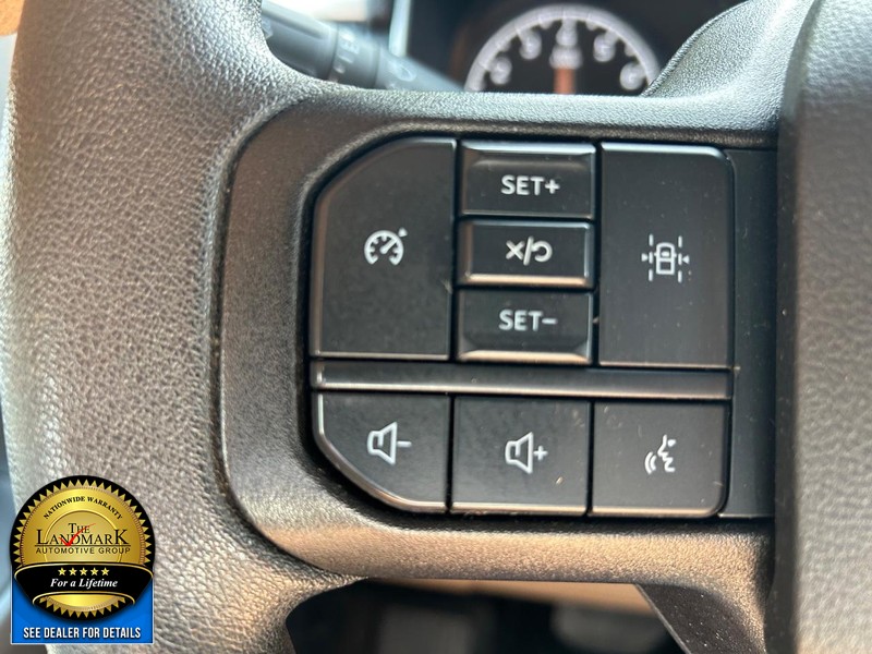 Ford F-150 Vehicle Full-screen Gallery Image 10