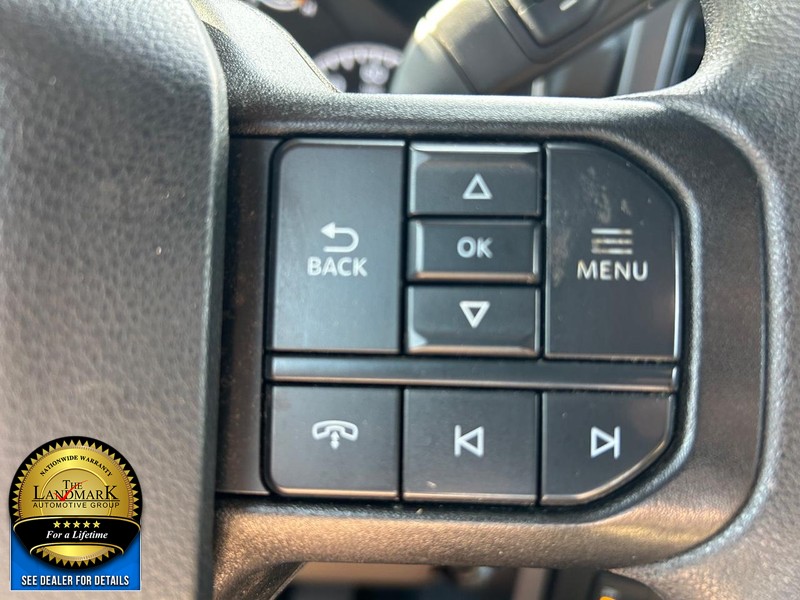 Ford F-150 Vehicle Full-screen Gallery Image 11