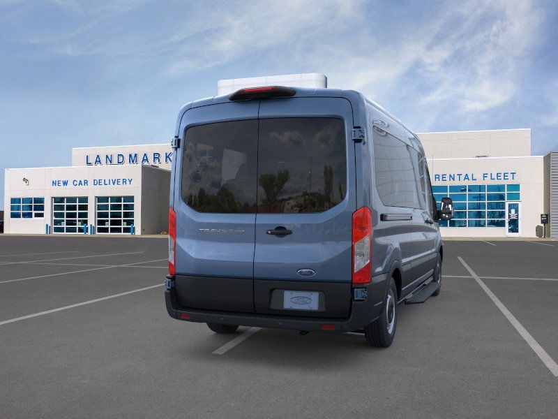 Ford Transit Passenger Wagon Vehicle Full-screen Gallery Image 8