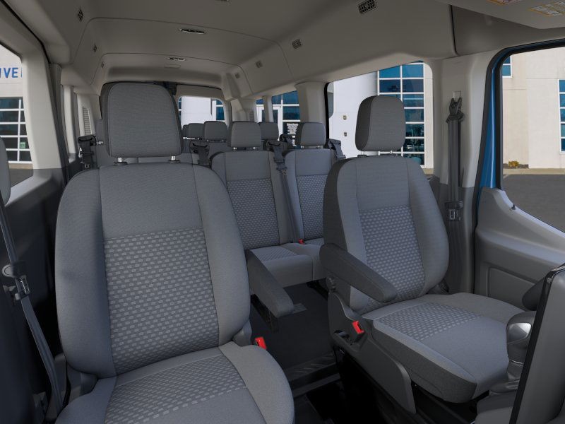 Ford Transit Passenger Wagon Vehicle Full-screen Gallery Image 10