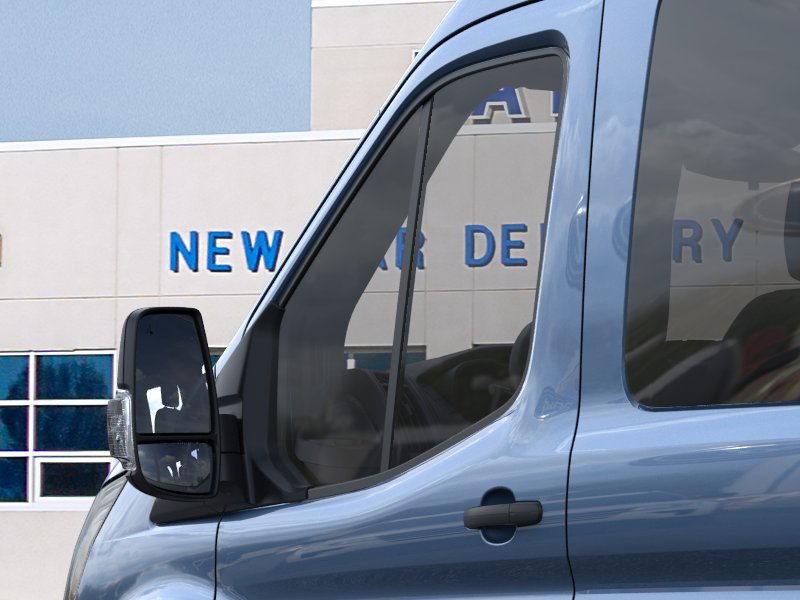 Ford Transit Passenger Wagon Vehicle Full-screen Gallery Image 20