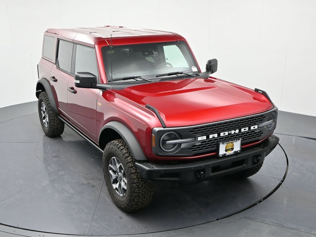 Ford Bronco Vehicle Full-screen Gallery Image 17