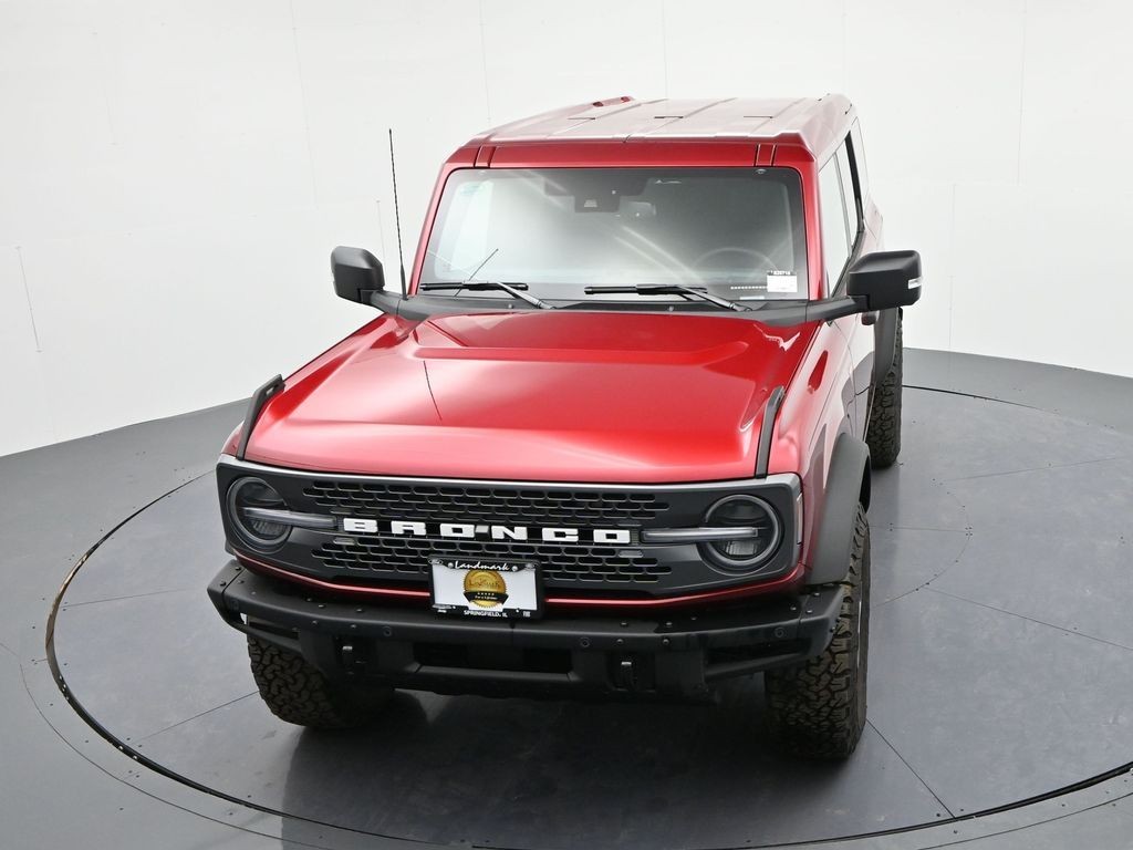 Ford Bronco Vehicle Full-screen Gallery Image 18