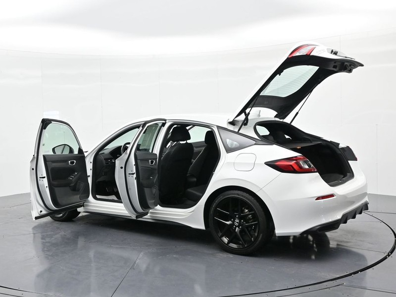 Honda Civic Hatchback Vehicle Full-screen Gallery Image 23