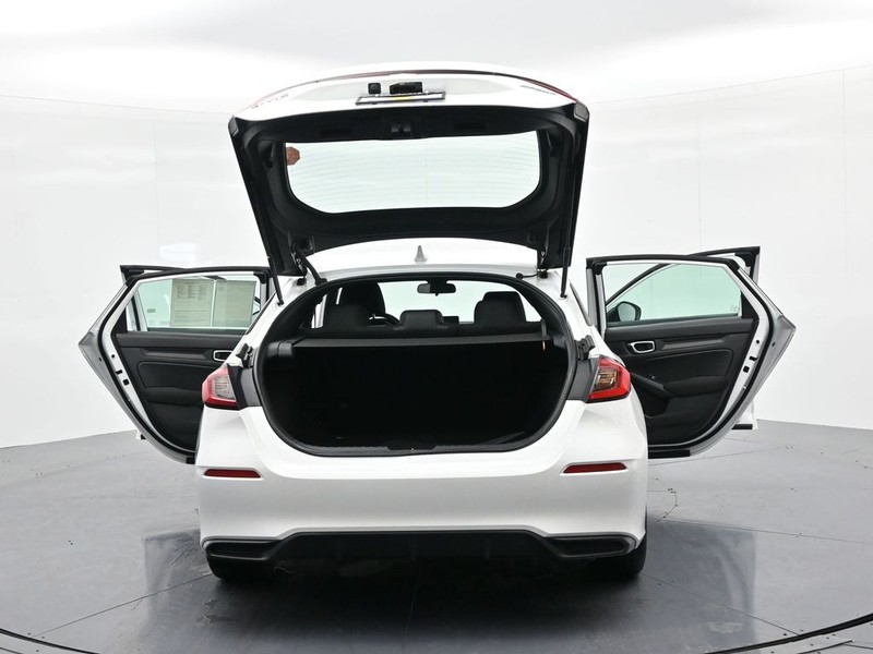 Honda Civic Hatchback Vehicle Full-screen Gallery Image 25