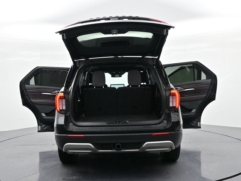 Ford Explorer Vehicle Full-screen Gallery Image 27