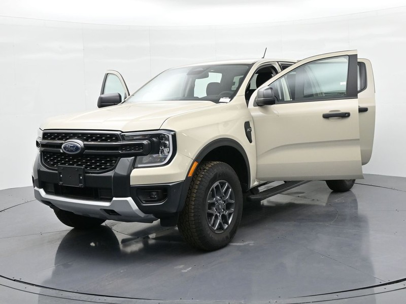 Ford Ranger Vehicle Full-screen Gallery Image 23