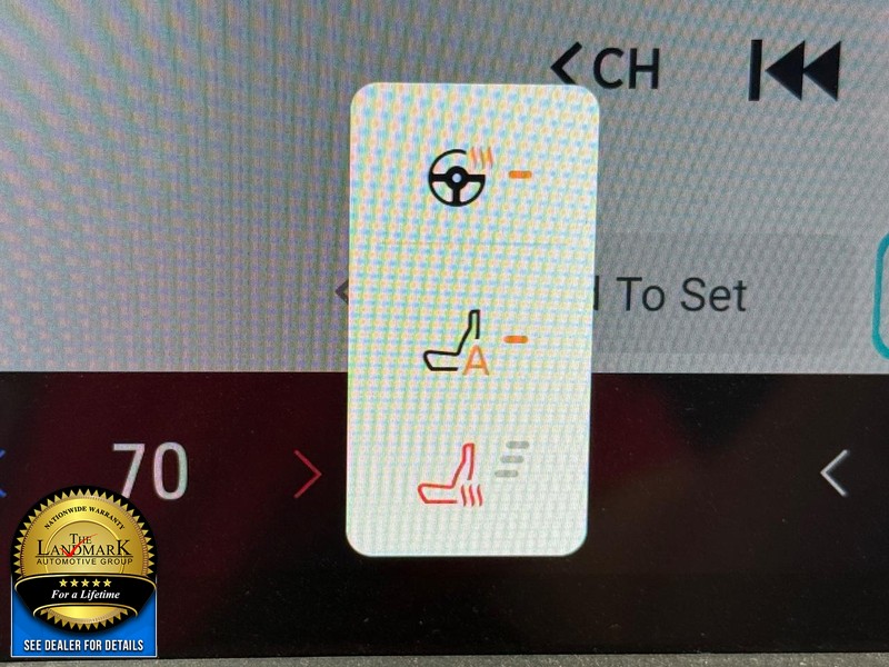 Ford Explorer Vehicle Full-screen Gallery Image 14