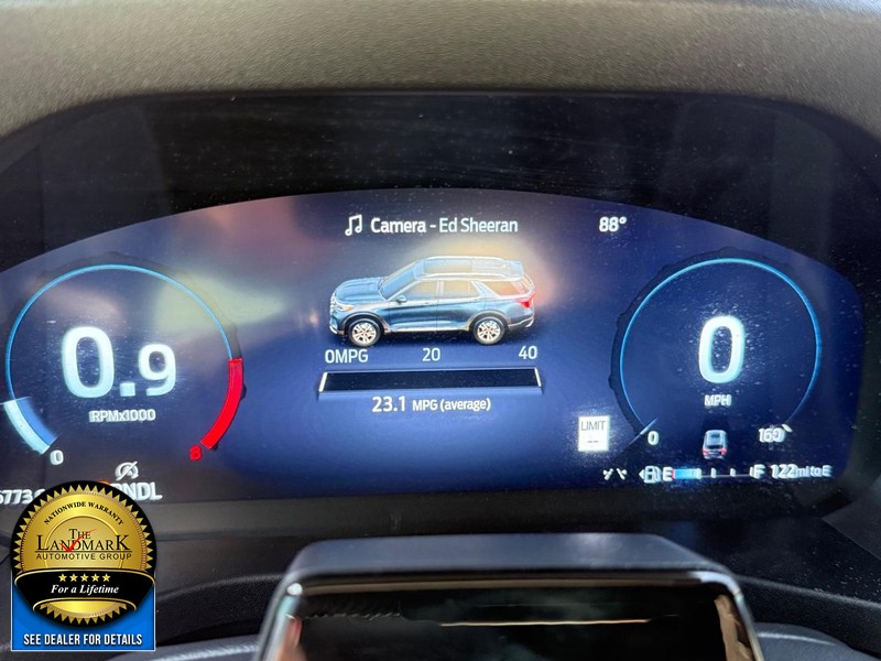 Ford Explorer Vehicle Full-screen Gallery Image 12