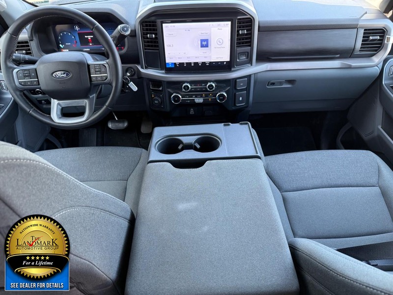 Ford F-150 Vehicle Full-screen Gallery Image 15