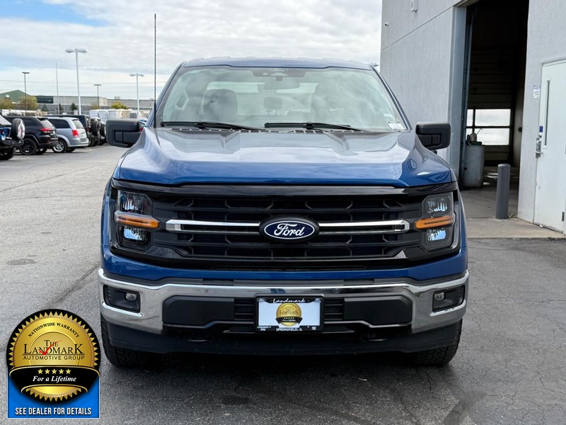 Ford F-150 Vehicle Full-screen Gallery Image 4