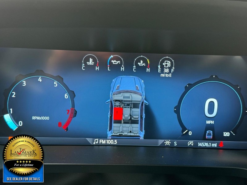 Ford F-150 Vehicle Full-screen Gallery Image 12