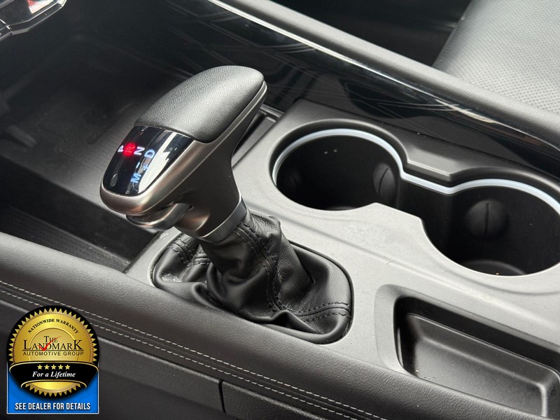 Dodge Durango Vehicle Full-screen Gallery Image 23